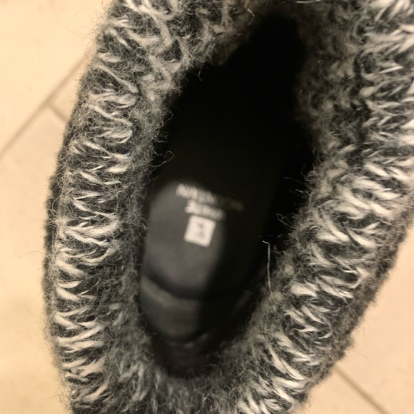 Cute Black Boots - Picture 4 of 6